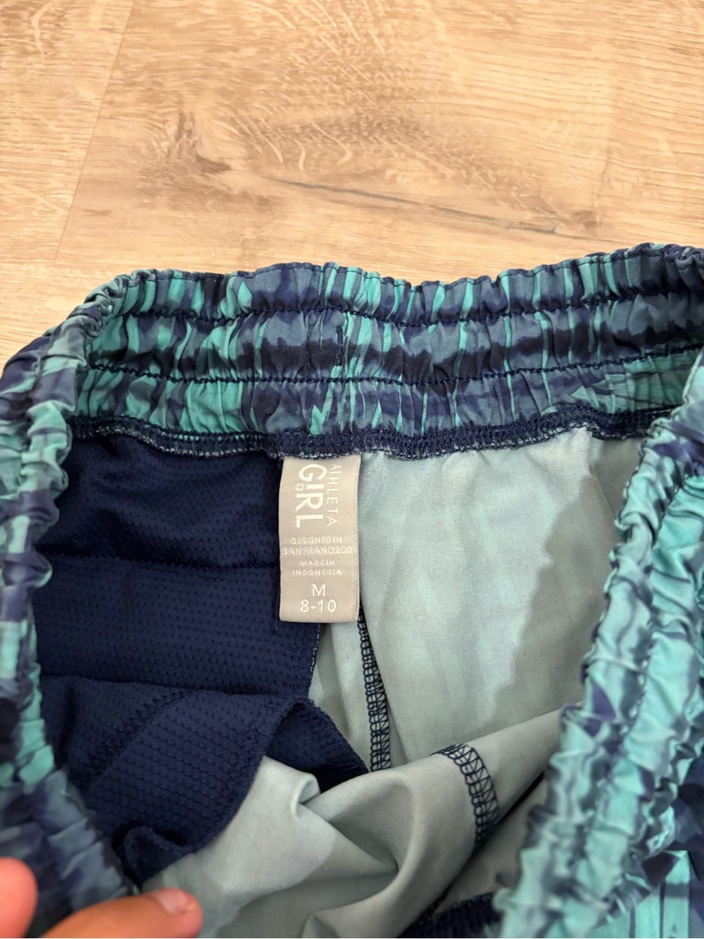 Girls Athleta Bundle Size 8-10 - Picture 3 of 15